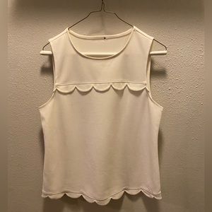 Sleeveless dress shirt